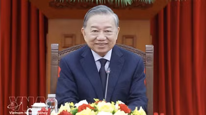 Top Vietnamese leader holds phone talks with Australian Prime Minister