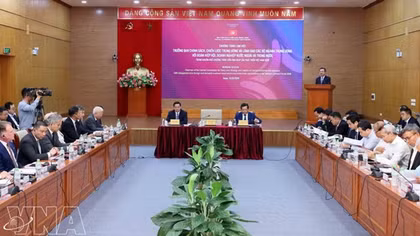 Session highlights synergy promotion for FDI, domestic enterprises