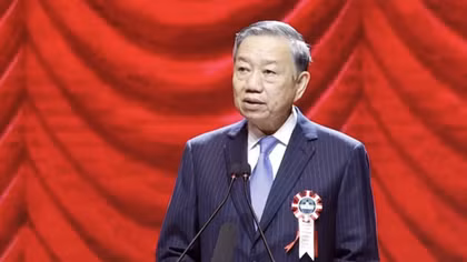Vietnam National University, Hanoi must rise as symbol of Vietnamese intellect: Top leader