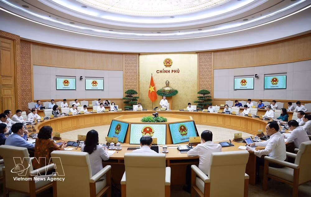 The Government's July meeting on August 3 (Photo: VNA)