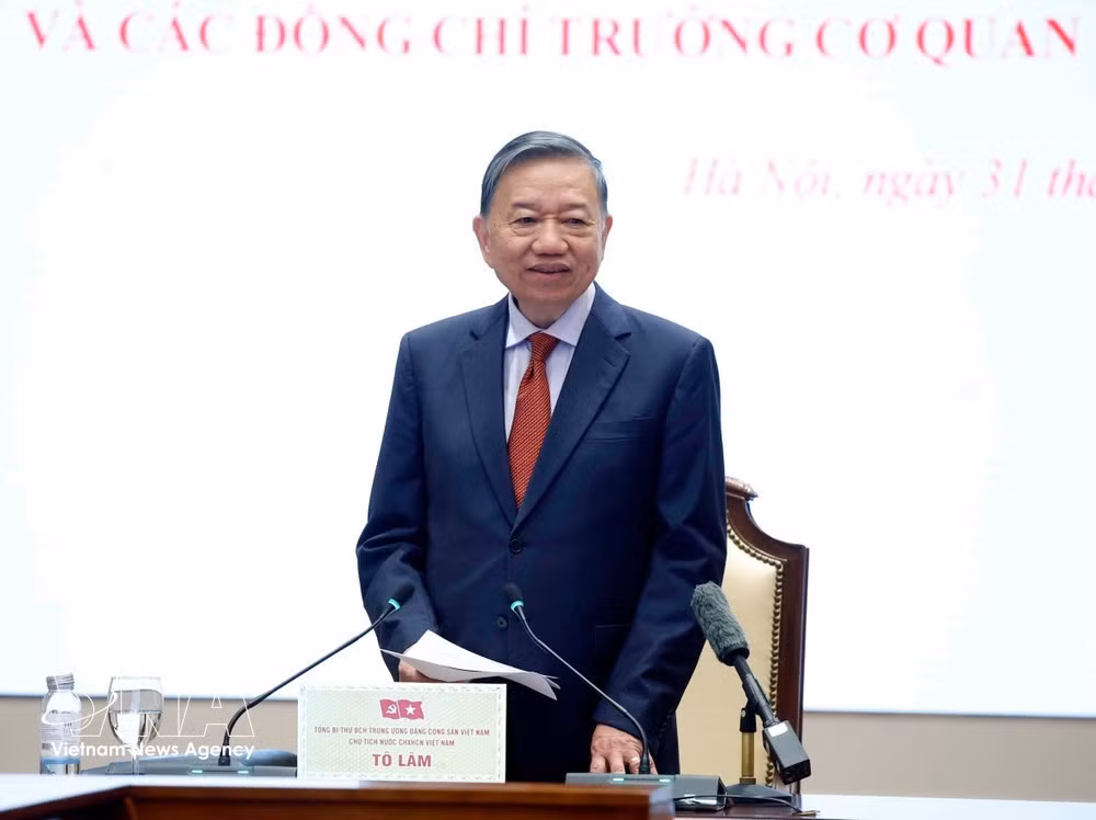 Party General Secretary and State President To Lam speaks at a working session with the Ministry of Foreign Affairs' leadership and Vietnamese ambassadors and heads of representative missions abroad in Hanoi on July 31. Photo: VNA