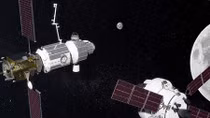 Russia, US agree to create new station that orbits moon