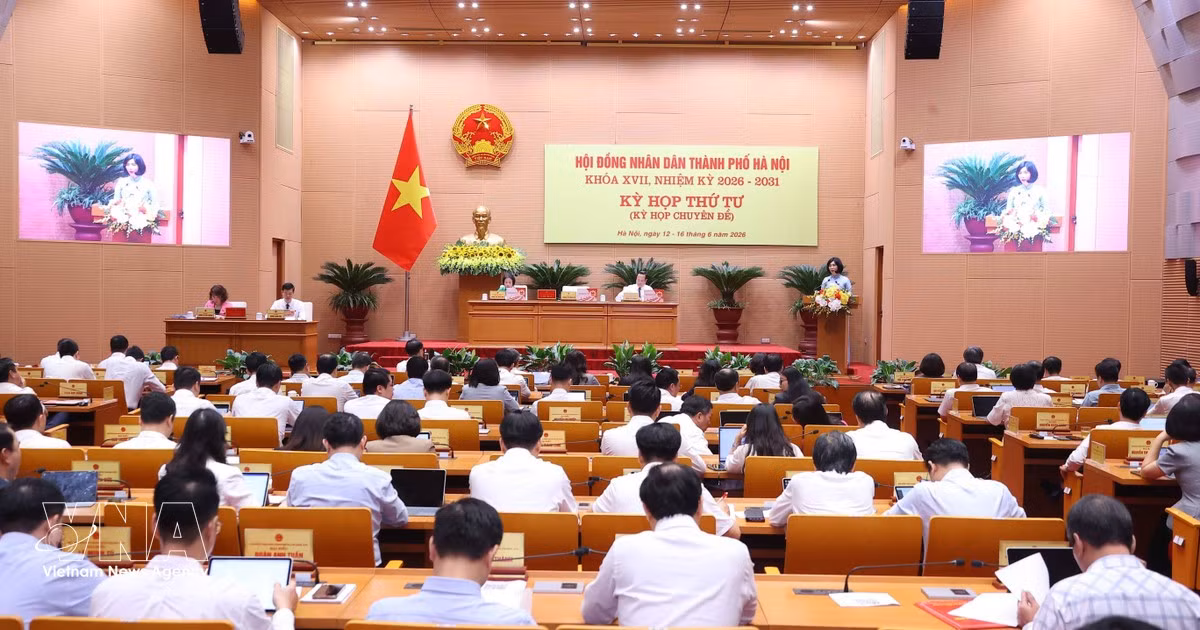 vnanet-khai-mac-ky-hop-thu-tu-hdnd-thanh-pho-ha-noi-khoa-xvii-anh-ttxvn.jpg