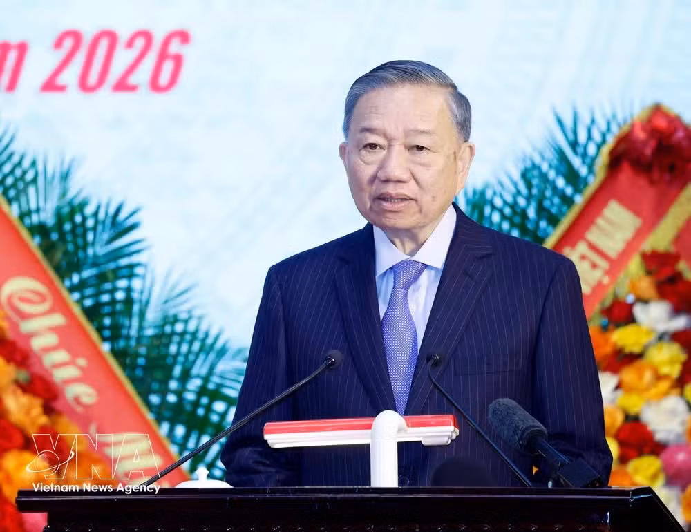 Party General Secretary and State President To Lam addresses the ceremony marking the 80th anniversary of the artillery-missile force in Hanoi on June 29. (Photo: VNA)