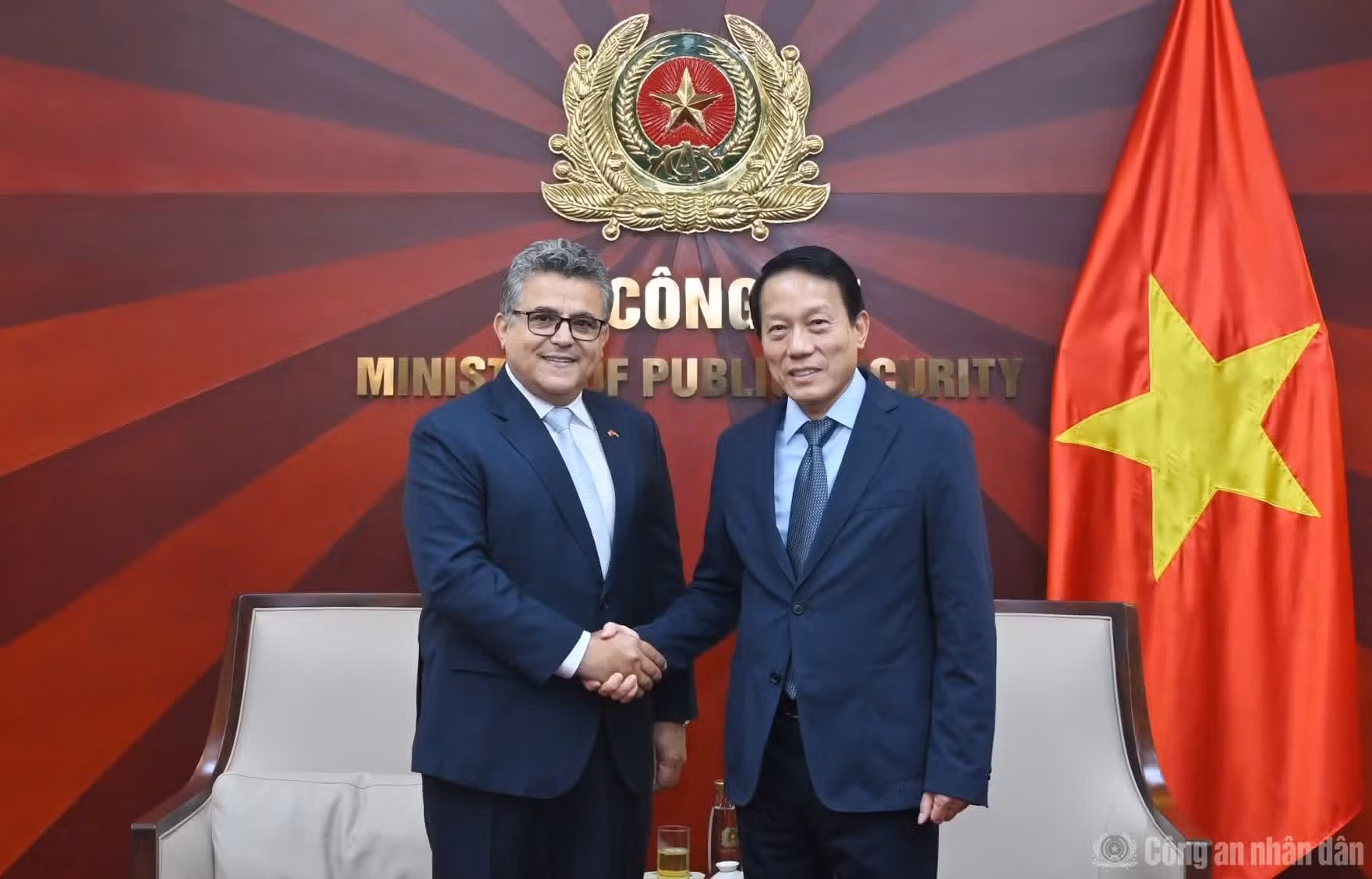 The Minister shared his sympathy for the hardships and losses that the Palestinian people are enduring, especially the current severe humanitarian crisis in the Gaza Strip.