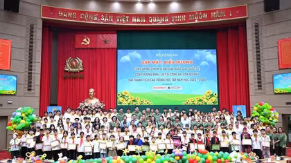 Ministry of Public Security honors outstanding children of police personnel