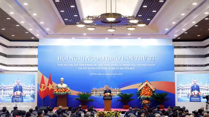 Top leader attends opening of 33rd Diplomatic Conference
