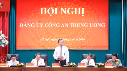 Top leader hails crime-fighting efforts, sets security tasks for second half