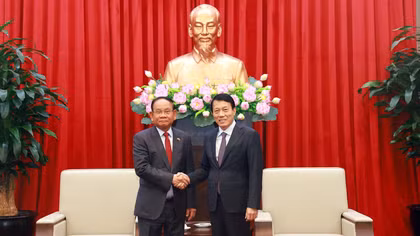 Minister Luong Tam Quang receives Cambodian Secretary of State of the Ministry of Interior