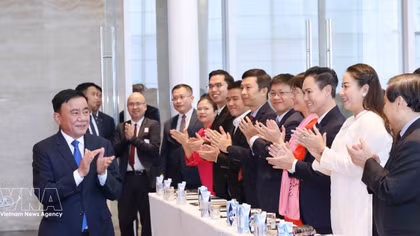 Vietnamese community in Singapore urged to contribute to deeper bilateral ties