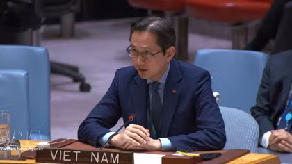 Vietnam calls for full peace in Middle East