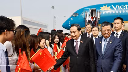 NA President arrives in Beijing, beginning official visit to China
