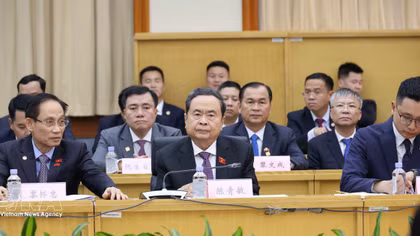 NA President visits Beijing legislative liaison station