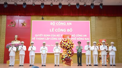 Dong Nai City Police Department makes debut