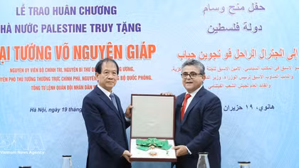 Palestine confers top state honour on General Vo Nguyen Giap