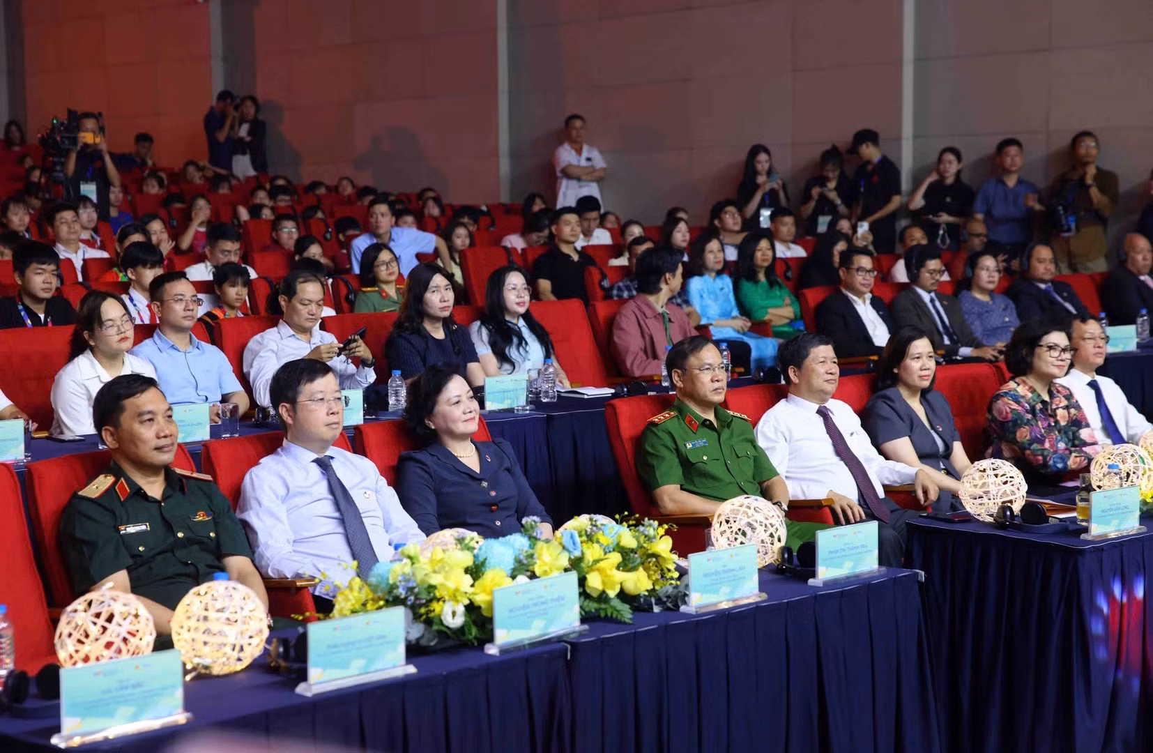 Delegates attend the ceremony.