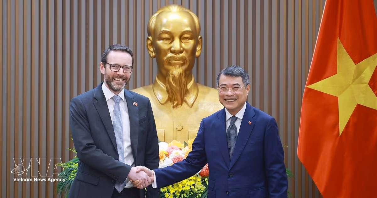 vnanet-potal-thu-tuong-le-minh-hung-tiep-dai-su-vuong-quoc-anh-va-bac-ireland-8773938-1-1.jpg