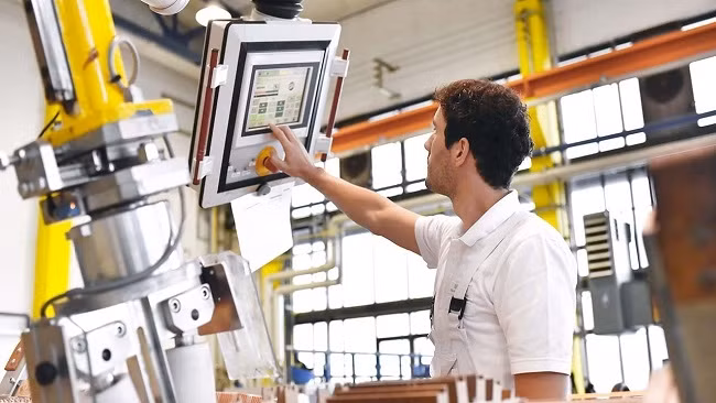 About 380 German businesses have presence in Vietnam.