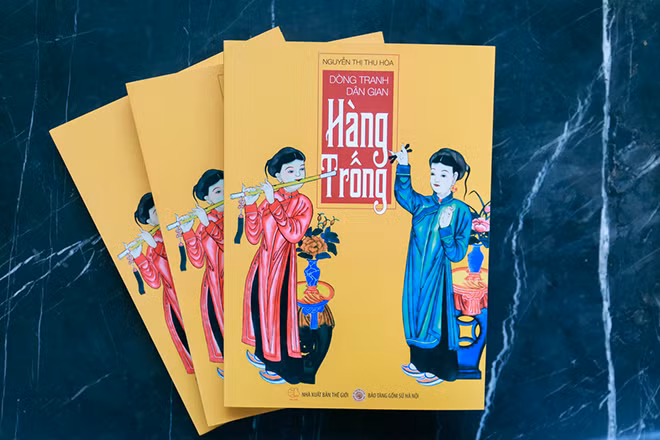 "Hang Trong folk paintings" book.