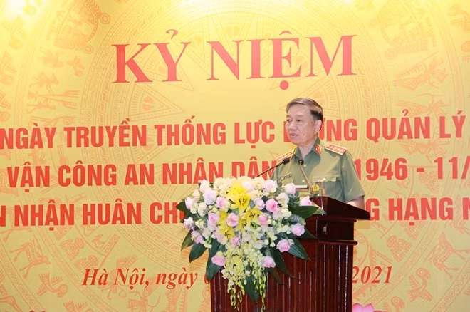 Minister To Lam speaking at the event.