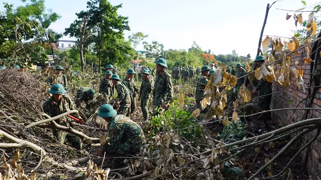 The site had been in mess after 300 households living there had been relocated to the Huong So resettlement area.