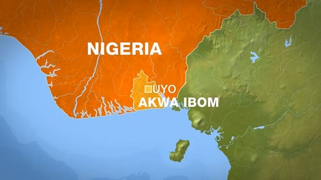 Up to 160 people are reported to have been killed after a church roof collapsed onto worshippers in southern Nigeria.