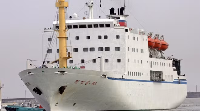 FILE PHOTO North Korean ferry Mangyongbong-92 © Toshiyuki Aizawa / Reuters
