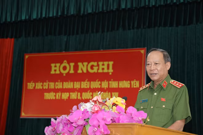 Deputy Minister Le Quy Vuong speaks at the event.