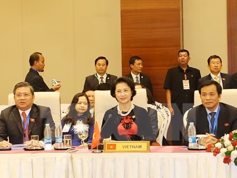 National Assembly Chairwoman Nguyen Thi Kim Ngan leads the Vietnamese delegation at the executive committee meeting of AIPA 37
