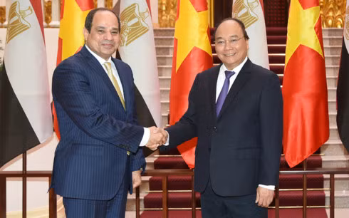 Prime Minister Nguyen Xuan Phuc has called on Vietnam and Egypt to boost their cooperation across a variety of fields, and increase the exchange of goods of their strength.