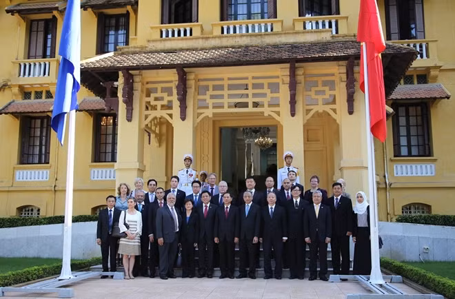 According to Deputy Minister Son, during the process, Vietnam has been involved in the drafting of major orientations for the bloc’s development. The country has also put forth many initiatives on maintaining a security and stable environment for cooperation in the region.