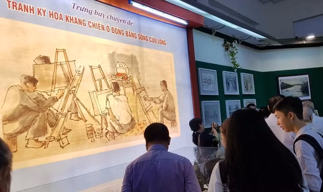 The exhibition runs from August 20 to September 9.