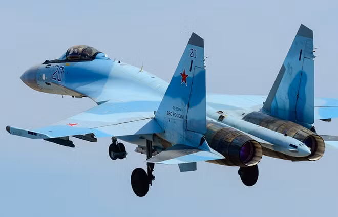 U.S. sanctions China for buying Russian fighter jets, missiles ảnh 1