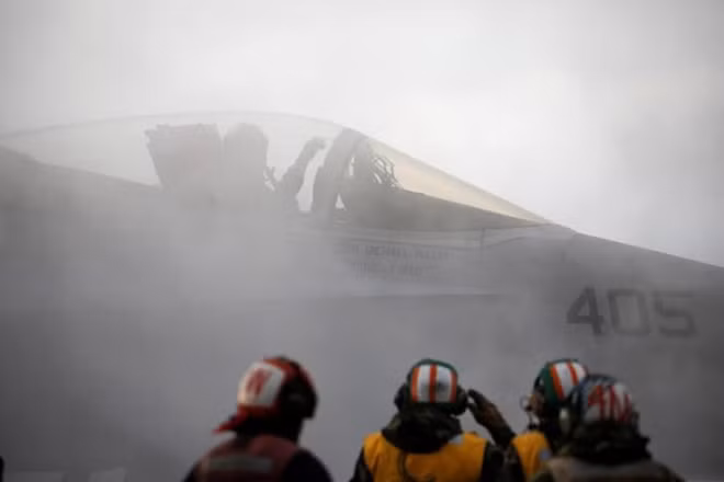 A U.S. F18 fighter jet prepares for take off from the deck of U.S. aircraft carrier USS Carl Vinson during an annual joint military exercise called 'Foal Eagle' between South Korea and U.S., in the East Sea, South Korea, March 14, 2017. REUTERS/Kim Hong-Ji