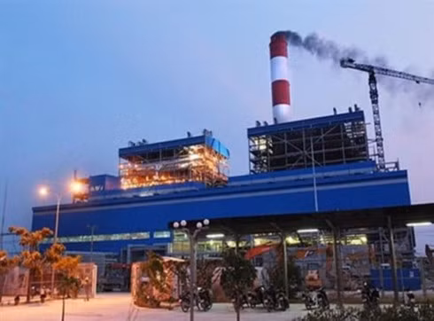 As Vietnam develops its thermal power plant system to meet increasing energy demands, the country faces a new environmental risk arising from the waste generated by those plants.