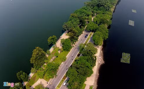 Thanh Nien - the most romantic road in Hanoi (Photo: Zing.vn)