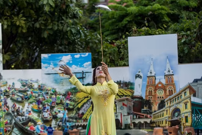 According to organizers, the three-day festival took place at the city’s Nguyen Hue pedestrian zone in District 1, attracted thousands of visitors.
