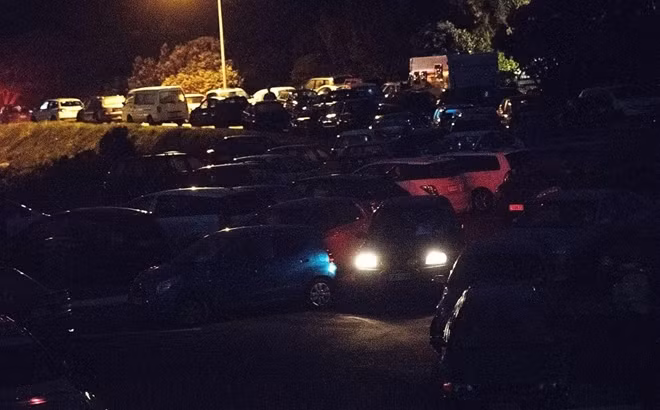 New Zealand residents park cars near the top of Mt Victoria, the highest hill in Wellington. Photo: Getty