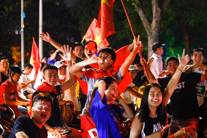 The streets were flooded with light flares, Vietnamese flags and cheering adults and children. Vietnam’s quarterfinal opponent will be Syria, who beat Palestine 1-0 in their round of 16 match.