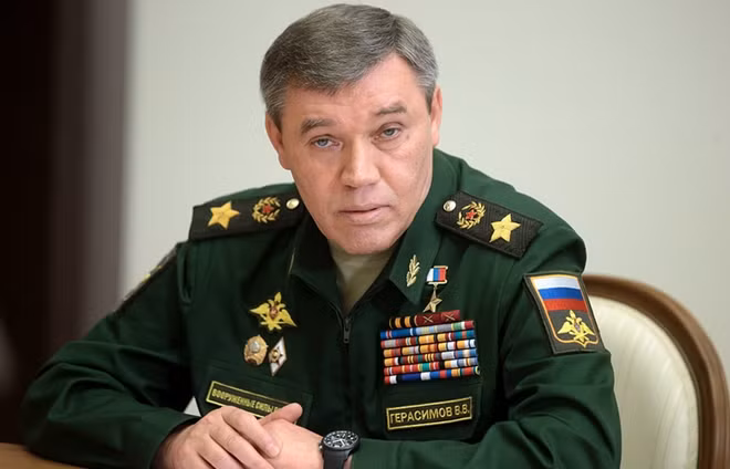 The chief of the Russian General Staff has accused the United States of training former Islamic State fighters in Syria to try to destabilize the country.