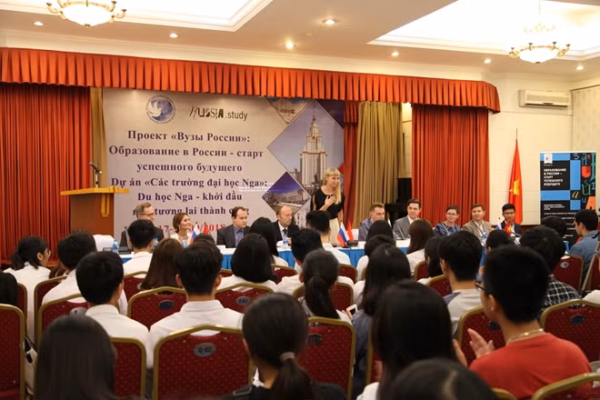 More opportunities created for Vietnamese students to study in Russia.