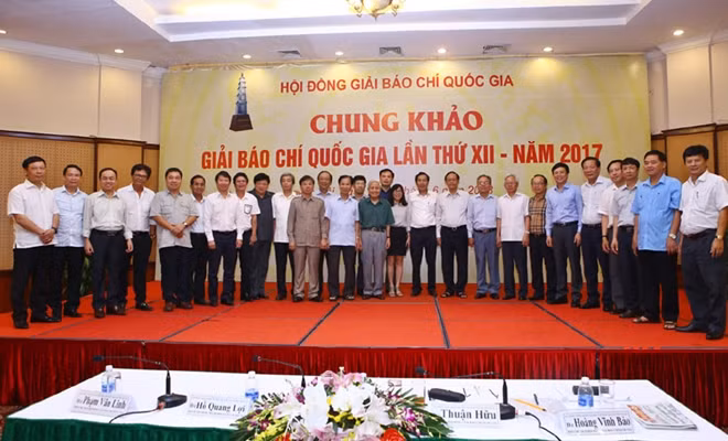 The 12th National Press Award’s jury council has completed their duties, selecting best press and media pieces for prizes, after two days working in a serious, responsible and objective manner.