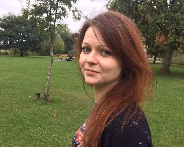 Yulia Skripal, poisoned daughter of Russian agent, leaves British hospital ảnh 1