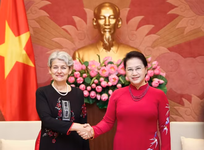 National Assembly Chairwoman Nguyen Thi Kim Ngan on August 25 hosted a reception for UNESCO Director General Irina Bokova.