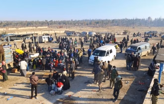 Evacuees from a rebel-held area of Aleppo arrive at insurgent-held al-Rashideen, Syria December 19, 2016. REUTERS/Ammar Abdullah