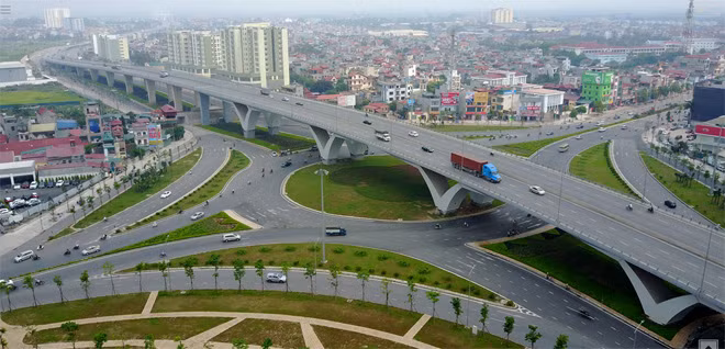 The main bid package is the overpass through the roundabout with 6 lanes leading to Nguyen Van Linh - Highway 5. The overpass is more than 800m in length and has a speed limit of 80km/h.