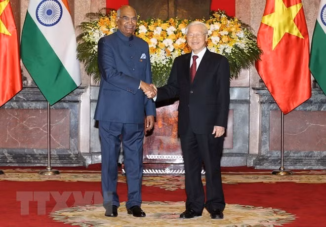General Secretary of the Communist Party of Vietnam Central Committee and President Nguyen Phu Trong (R) and Indian President Ram Nath Kovind (Source: VNA)