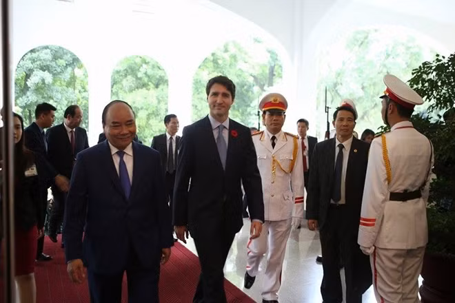 Canadian Prime Minister Justin Trudeau welcomed in Hanoi ảnh 7