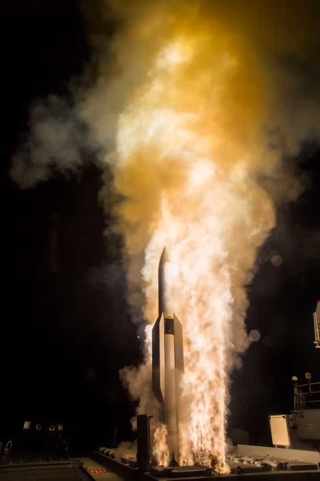One of two Standard Missile-6 Dual 1 missiles launches from the destroyer USS John Paul Jones during a missile defense test against a medium-range ballistic missile target on Dec. 14, 2016, conducted off the coast of Hawaii. Photo: U.S. Missile Defense Agency