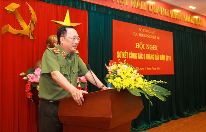 Senior Lieutenant General Nguyen Van Thanh, Member of the Party Central Committee, Deputy Minister of Public Security speaking at the event.